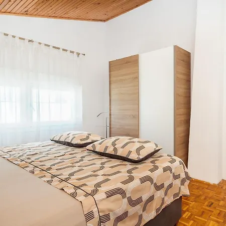 Irma Apartmán